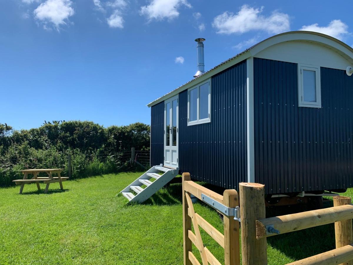 Ewe With A View Sea View Shepherds Huts Breage Exterior photo